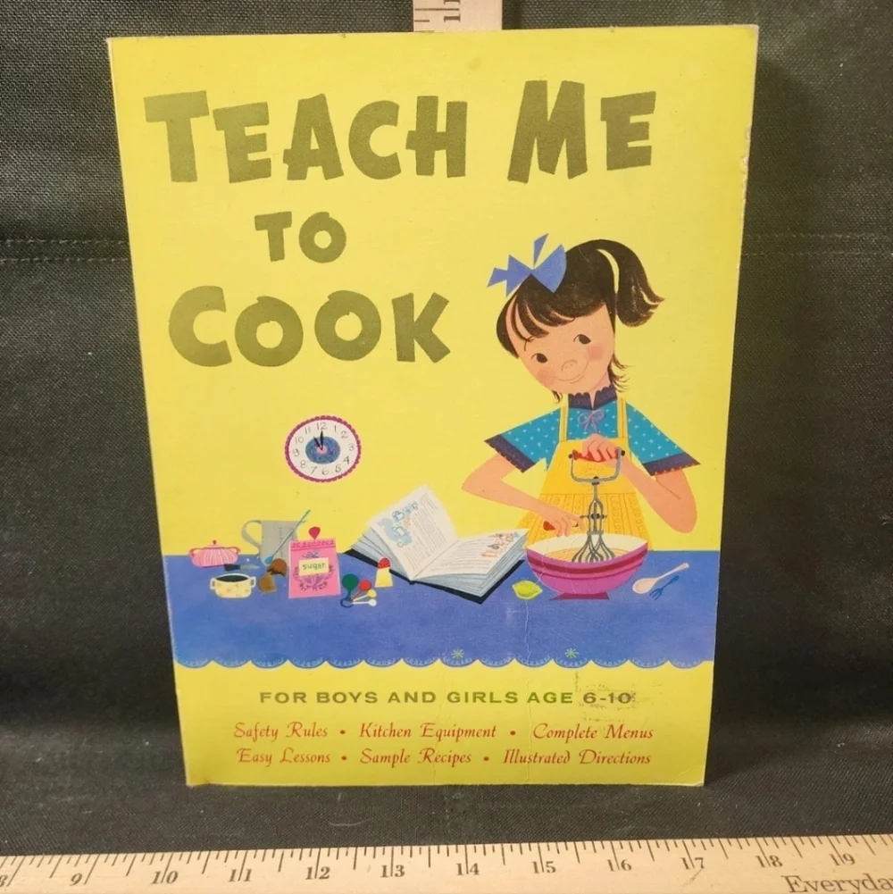 Teach Me To Cook for Boys and Girls 1960 Trade Paperback Book Used